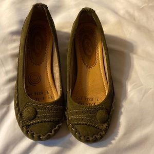 Not your typical flat type of shoe